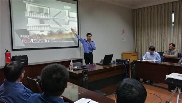 1597303585293476.jpg 2017120811284335.jpg